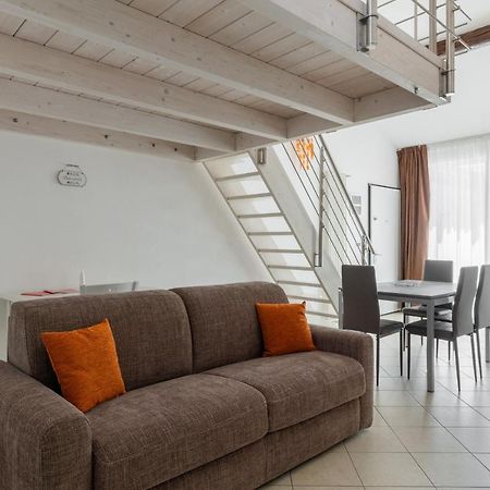 Cozy Mezzanine Apartment By Wonderful Italy Bologna Ngoại thất bức ảnh
