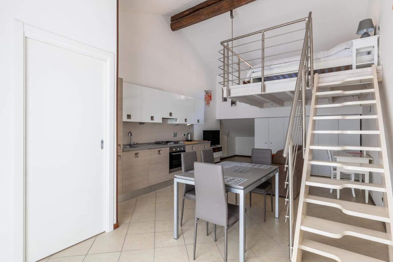 Cozy Mezzanine Apartment By Wonderful Italy Bologna Ngoại thất bức ảnh