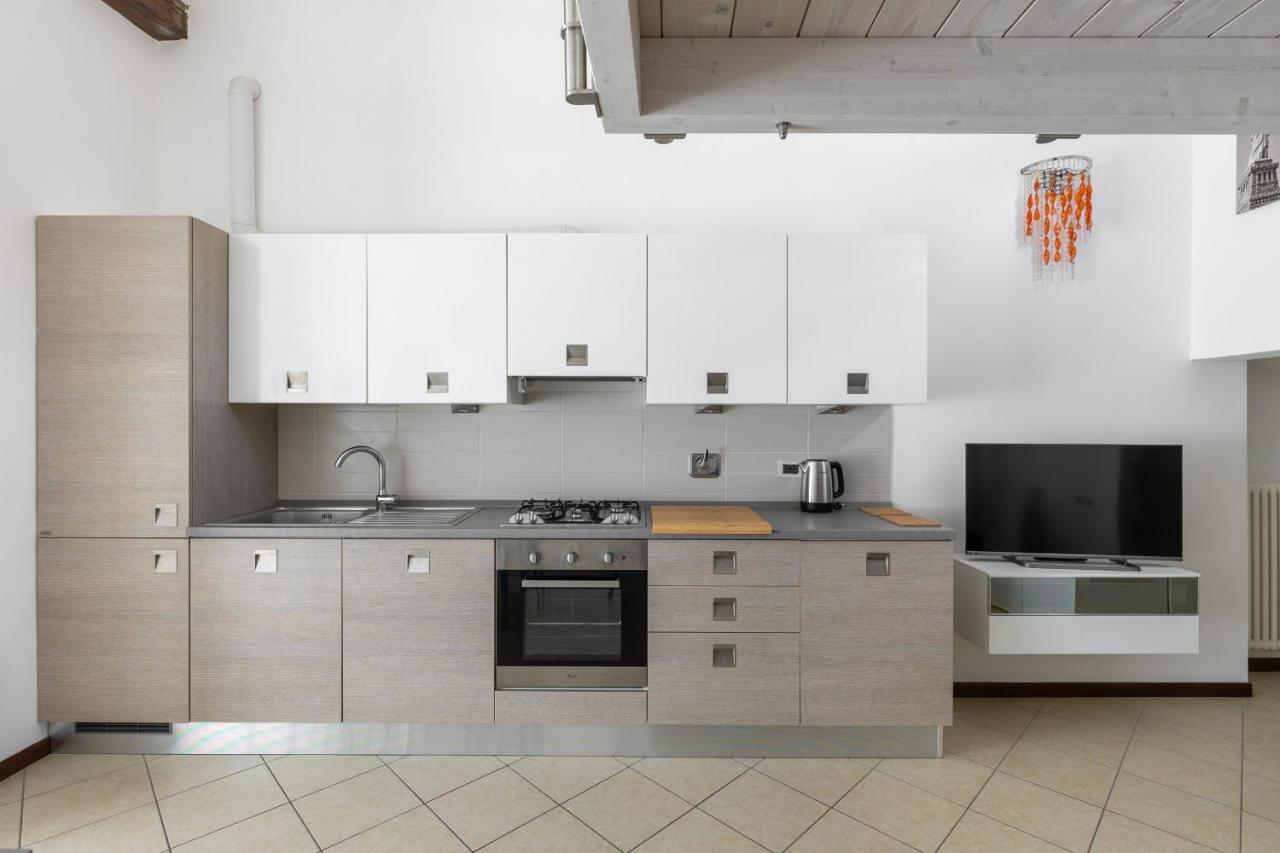 Cozy Mezzanine Apartment By Wonderful Italy Bologna Ngoại thất bức ảnh