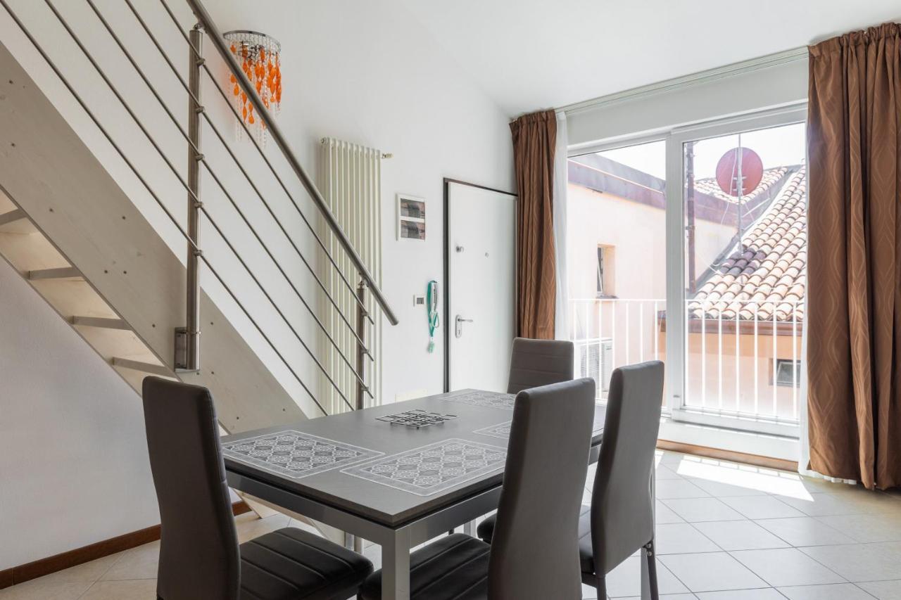 Cozy Mezzanine Apartment By Wonderful Italy Bologna Ngoại thất bức ảnh