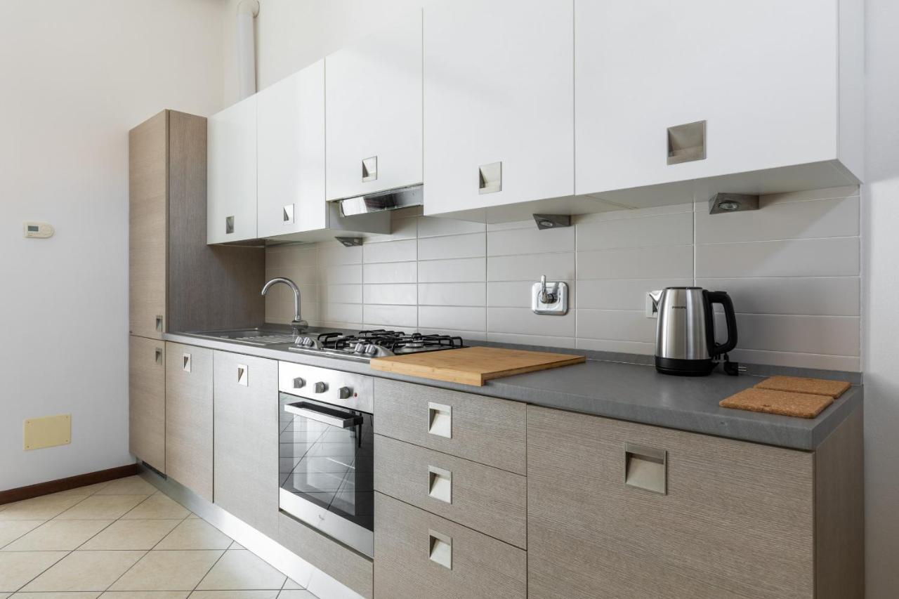 Cozy Mezzanine Apartment By Wonderful Italy Bologna Ngoại thất bức ảnh