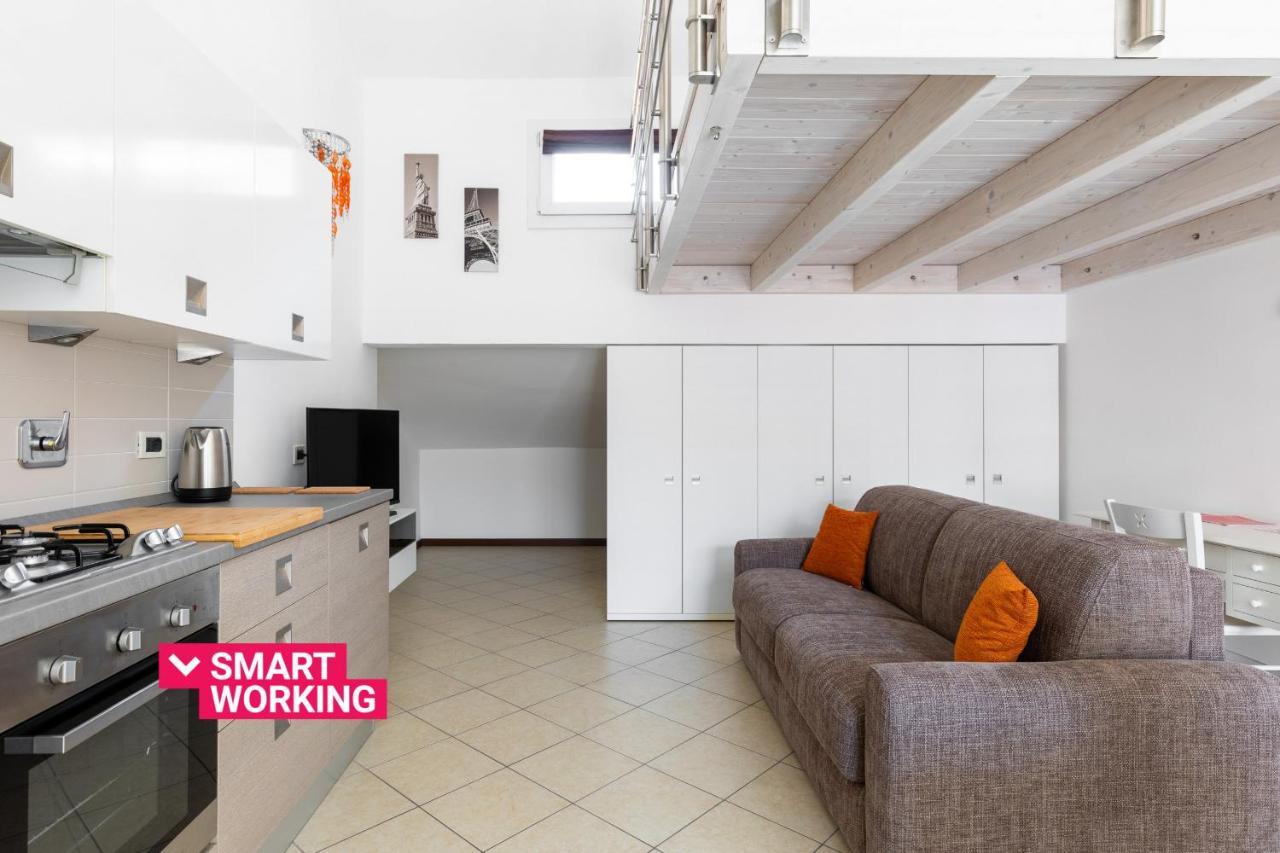 Cozy Mezzanine Apartment By Wonderful Italy Bologna Ngoại thất bức ảnh